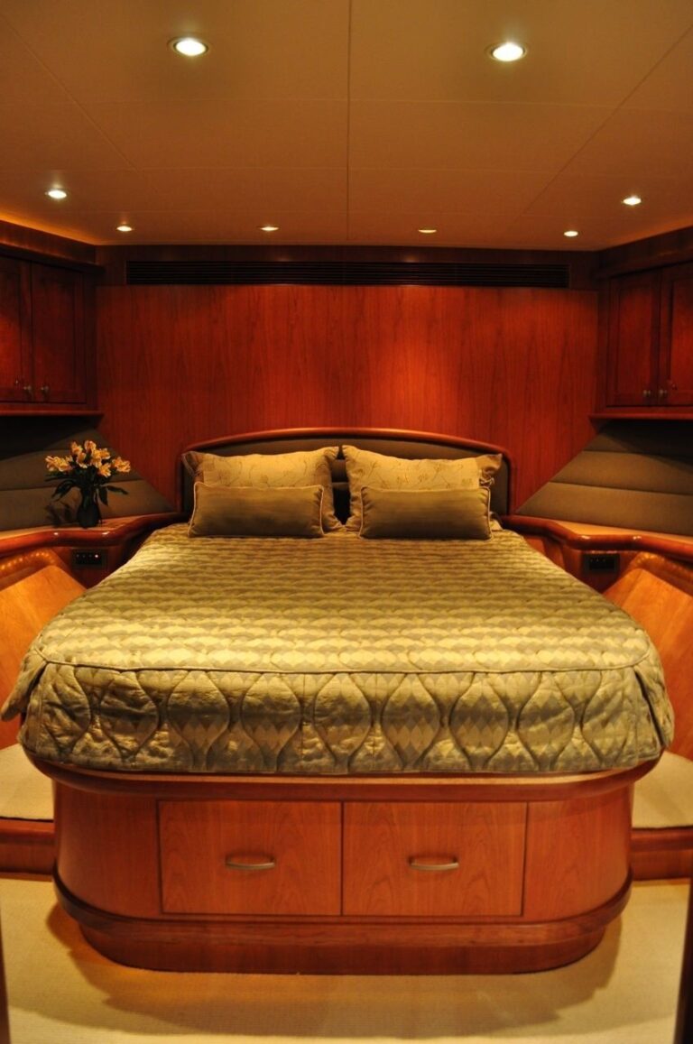 The 26m Yacht WATERSHED II