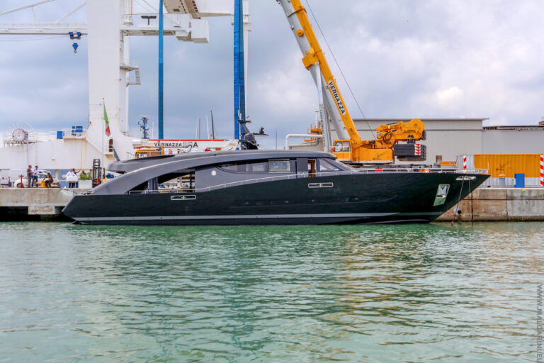 27m Cavalli Motor Yacht FREEDOM