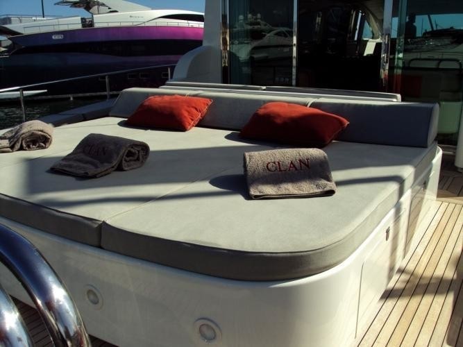 The 27m Yacht CLAN V