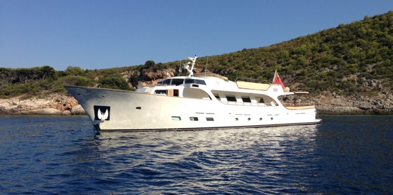 The 27m Yacht CONQUEST OF 1966