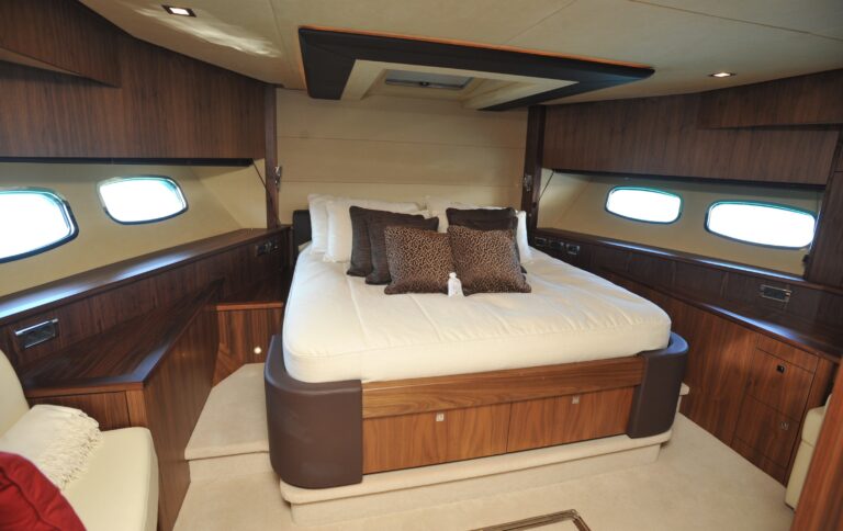 The 27m Yacht GATSBY