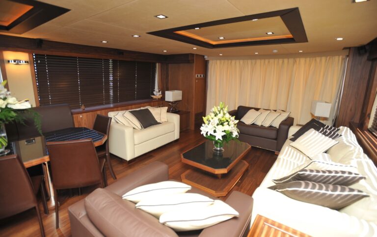 The 27m Yacht GATSBY