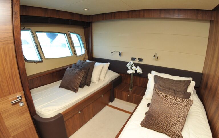 The 27m Yacht GATSBY