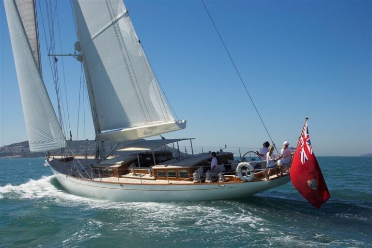 The 27m Yacht KEALOHA