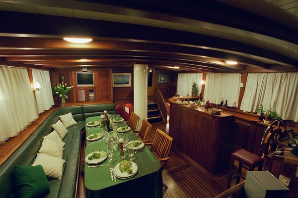 The 27m Yacht LADY CHRISTA
