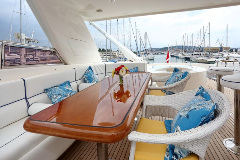 The 27m Yacht LADY MARCELLE