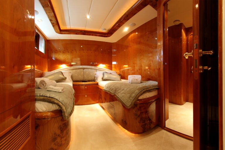 The 27m Yacht LADY MARCELLE