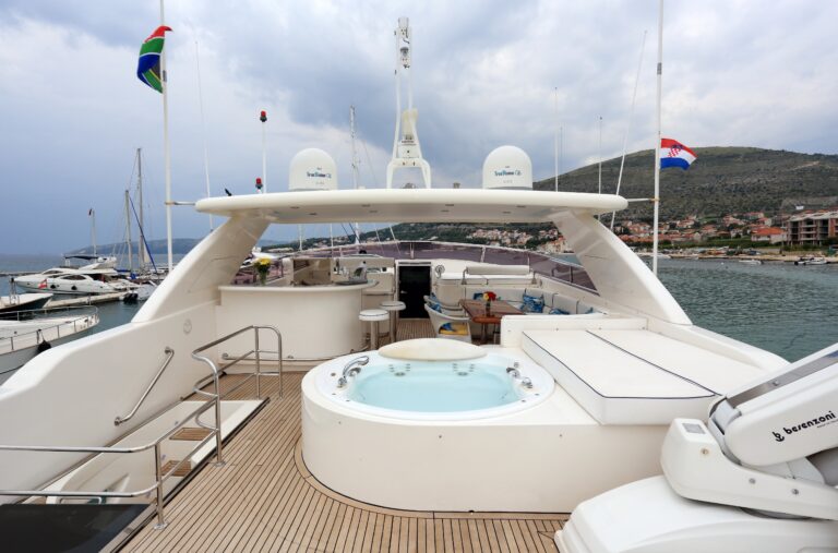 The 27m Yacht LADY MARCELLE