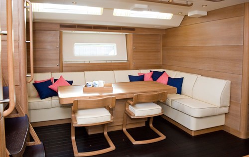 The 27m Yacht NEFERTITI