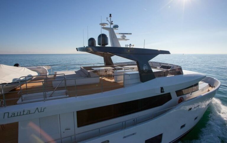 The 27m Yacht NOGA