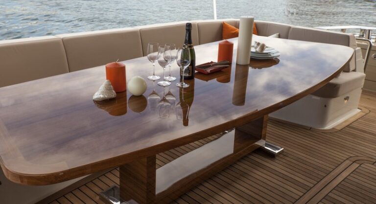 The 27m Yacht OCRAM DOS