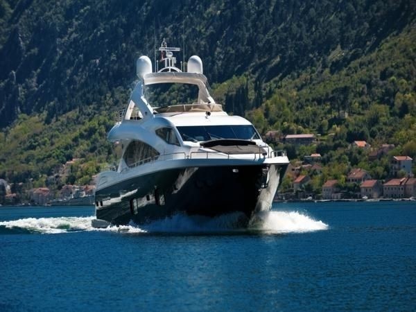 The 27m Yacht OOMKA