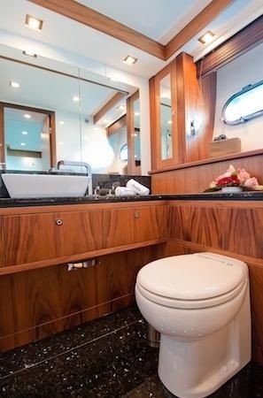 The 27m Yacht OOMKA
