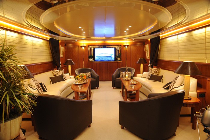 The 27m Yacht POUARO