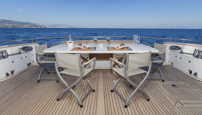 Alfresco dining aft deck