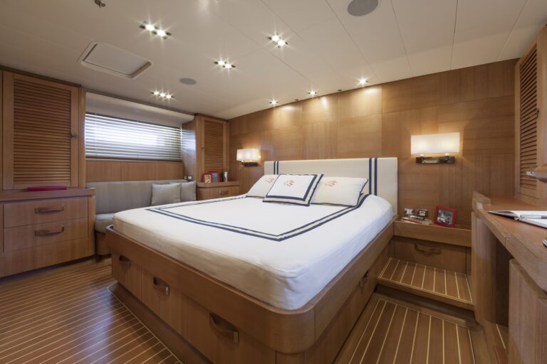 The 27m Yacht SOLLEONE III