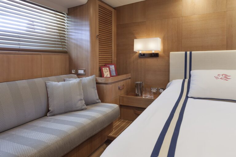The 27m Yacht SOLLEONE III