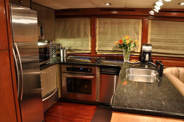 The 27m Yacht SOLSTICE I