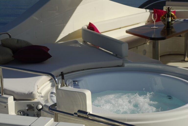 The 27m Yacht TUGARKA
