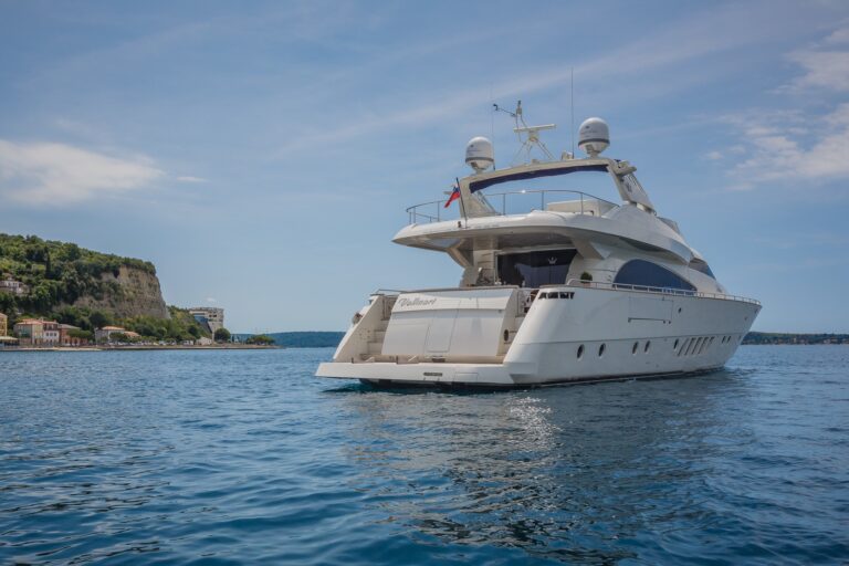 The 27m Yacht VELLMARI