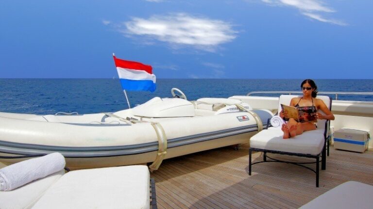 The 27m Yacht VINTAGE