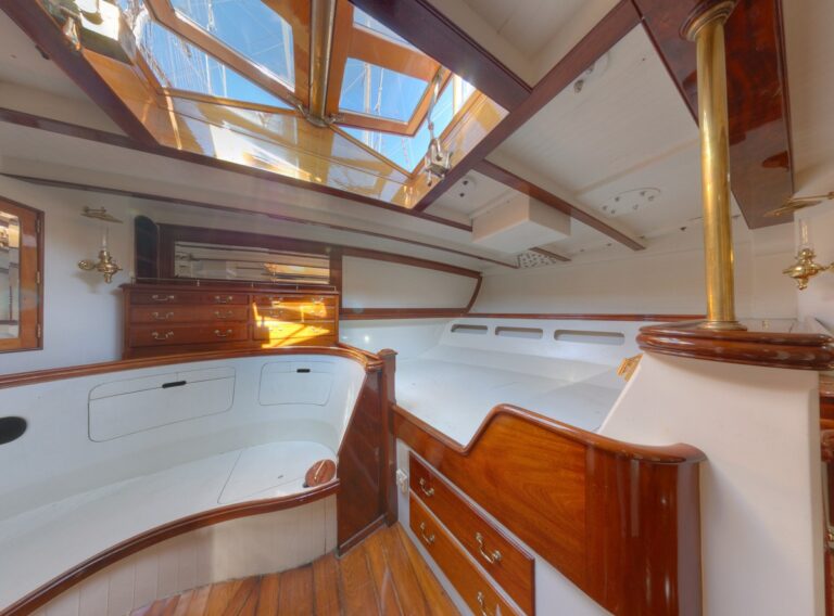 The 27m Yacht WHITEFIN