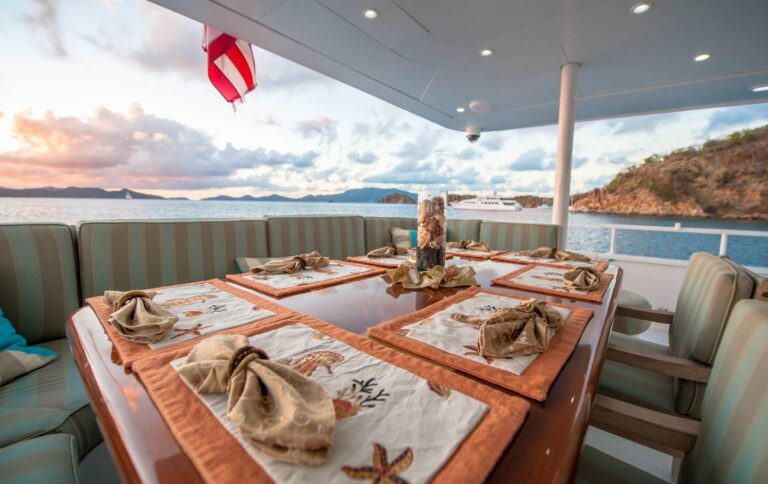 Alfresco dining