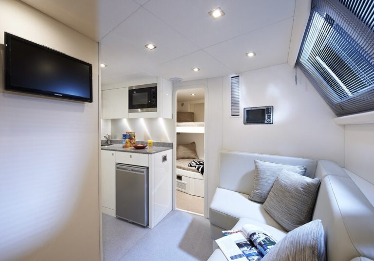 The 28m Yacht AQUA LIBRA