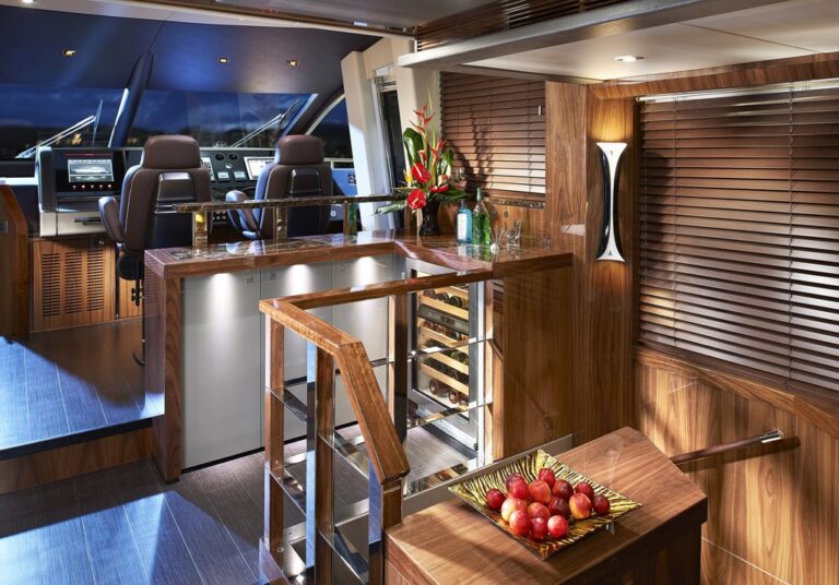 The 28m Yacht AQUA LIBRA