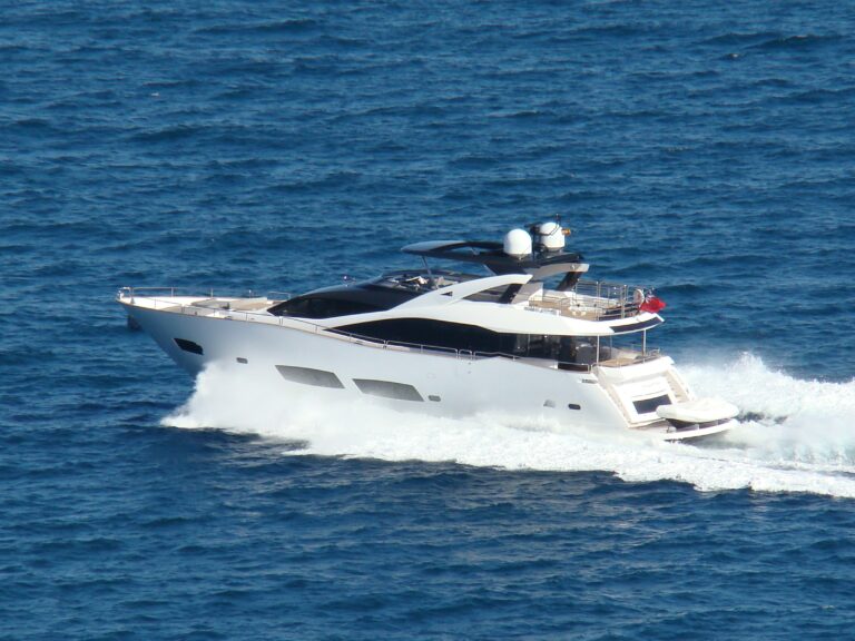 The 28m Yacht AQUA LIBRA