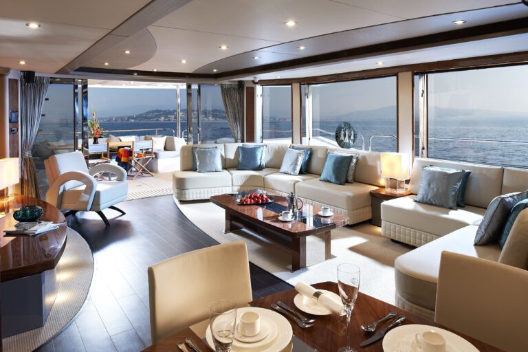 The 28m Yacht AQUA LIBRA