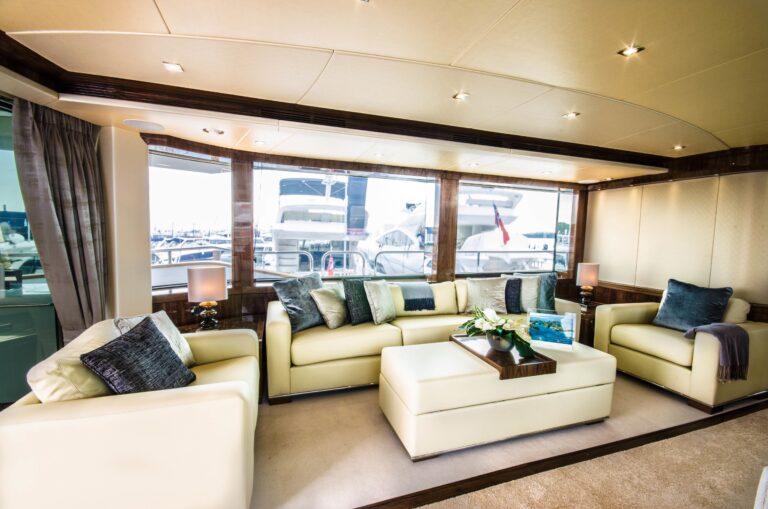 The 28m Yacht AUTUMN