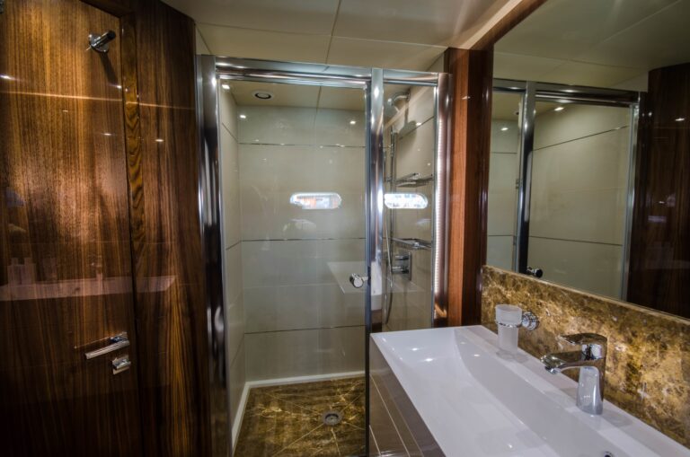 The 28m Yacht AUTUMN