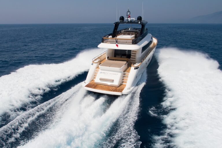 The 28m Yacht BACCARAT - Stern shot