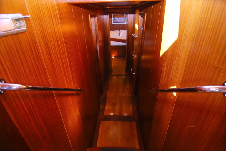 The 28m Yacht BESAME MUCHO