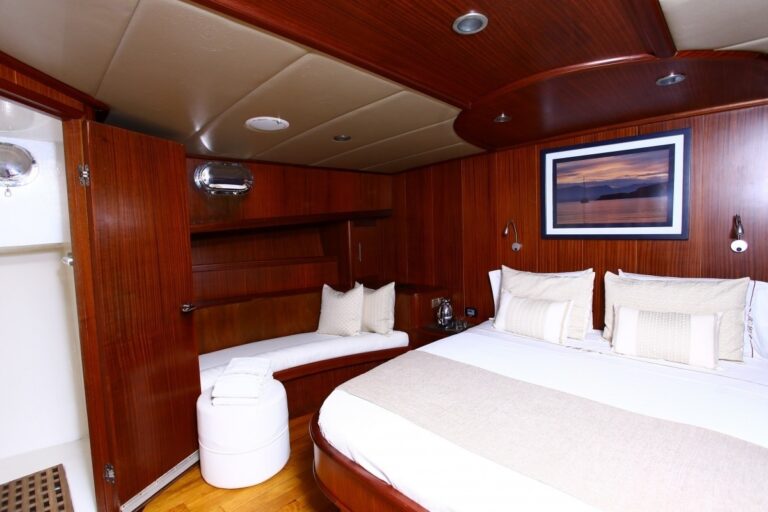 The 28m Yacht BESAME MUCHO