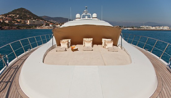 Life On Yacht DELHIA