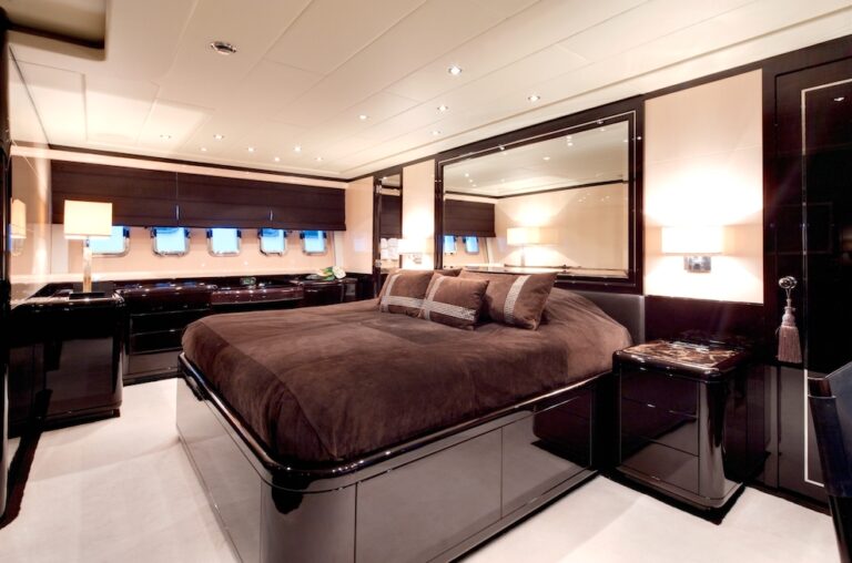 The 28m Yacht ENZO