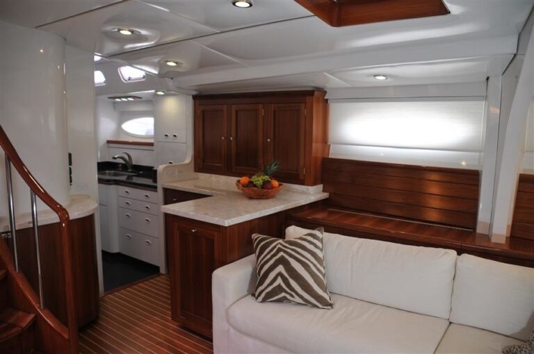 The 28m Yacht FALCON