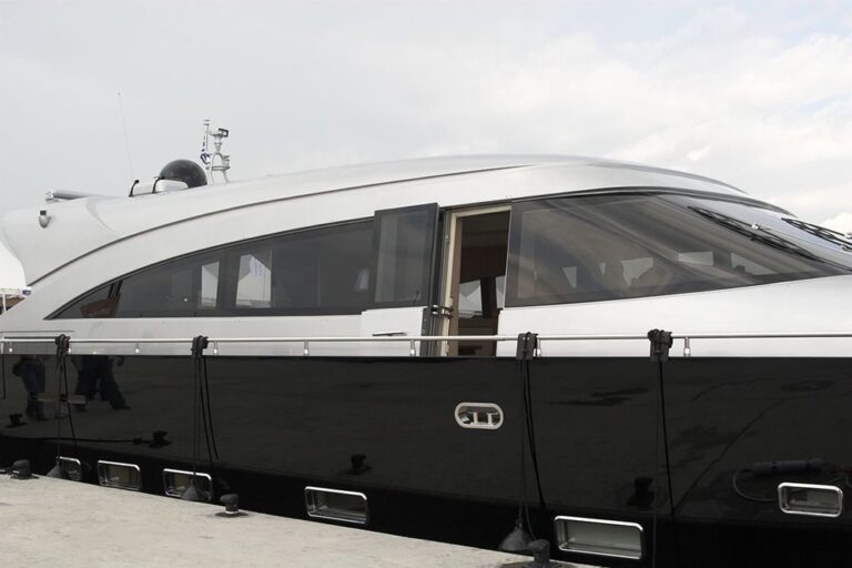 The 28m Yacht GEORGE P