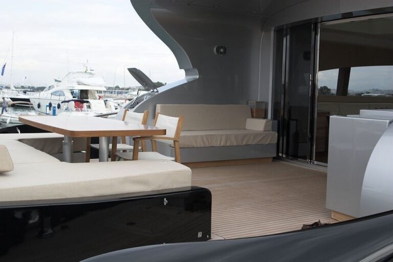 Life On Yacht GEORGE P