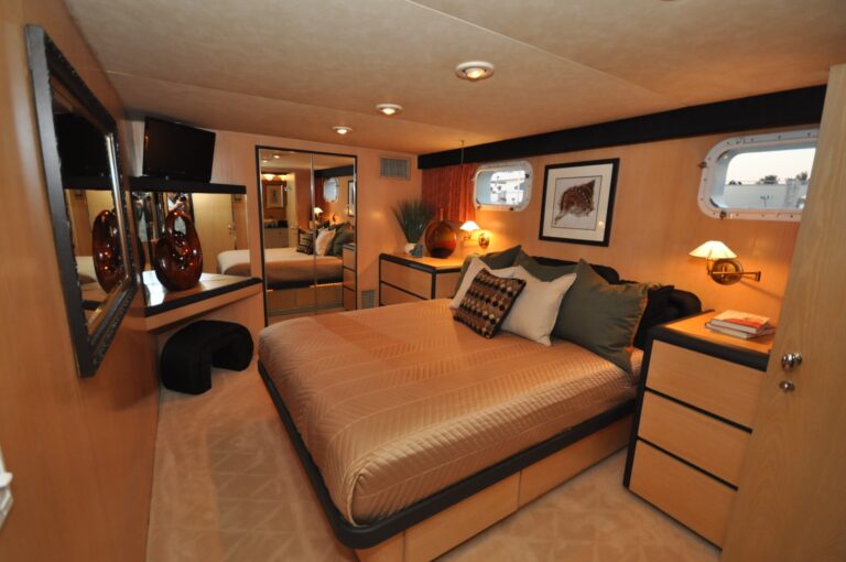 The 28m Yacht GOLDEN GIRL
