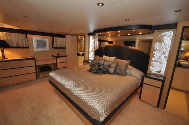 The 28m Yacht GOLDEN GIRL