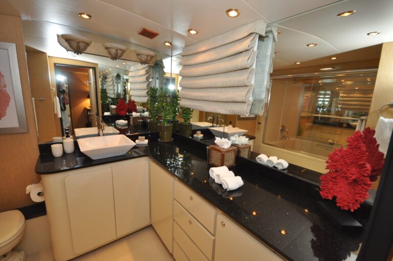 The 28m Yacht GOLDEN GIRL