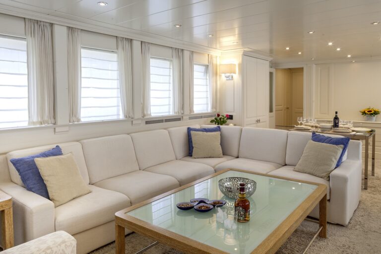 The 28m Yacht HARMONYA