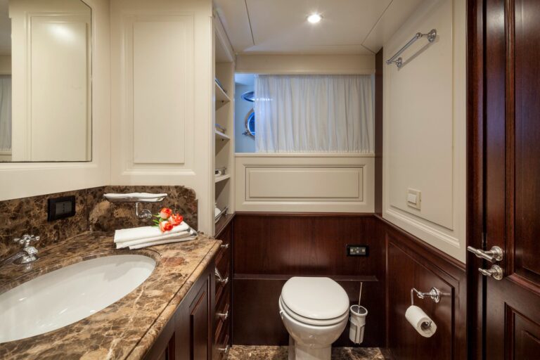 The 28m Yacht HARMONYA
