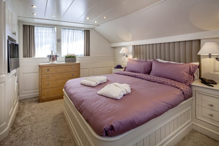 The 28m Yacht HARMONYA