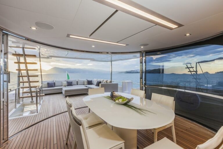 The 28m Yacht NAVETTA 28