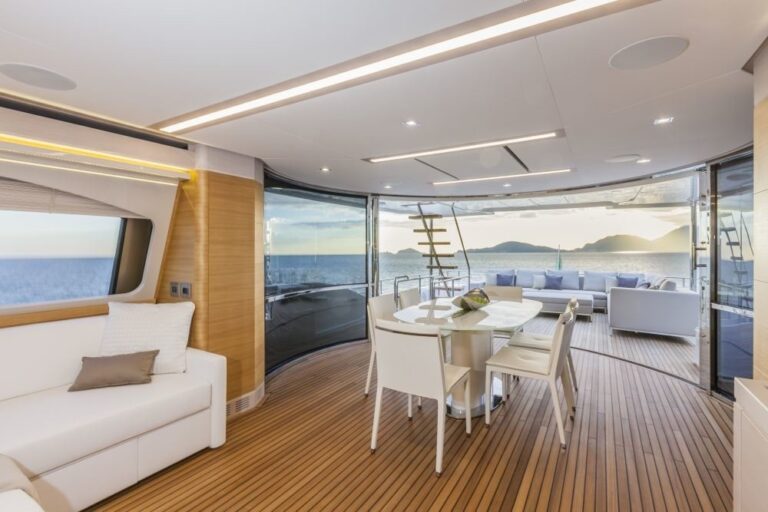 The 28m Yacht NAVETTA 28