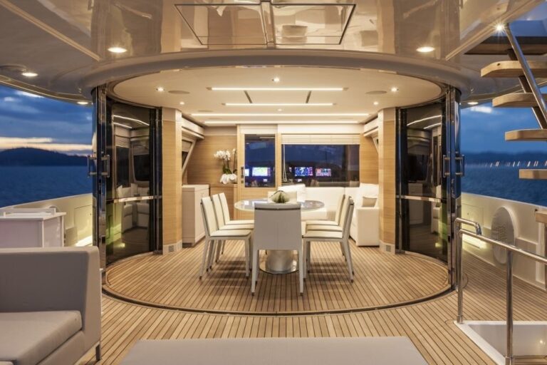 The 28m Yacht NAVETTA 28